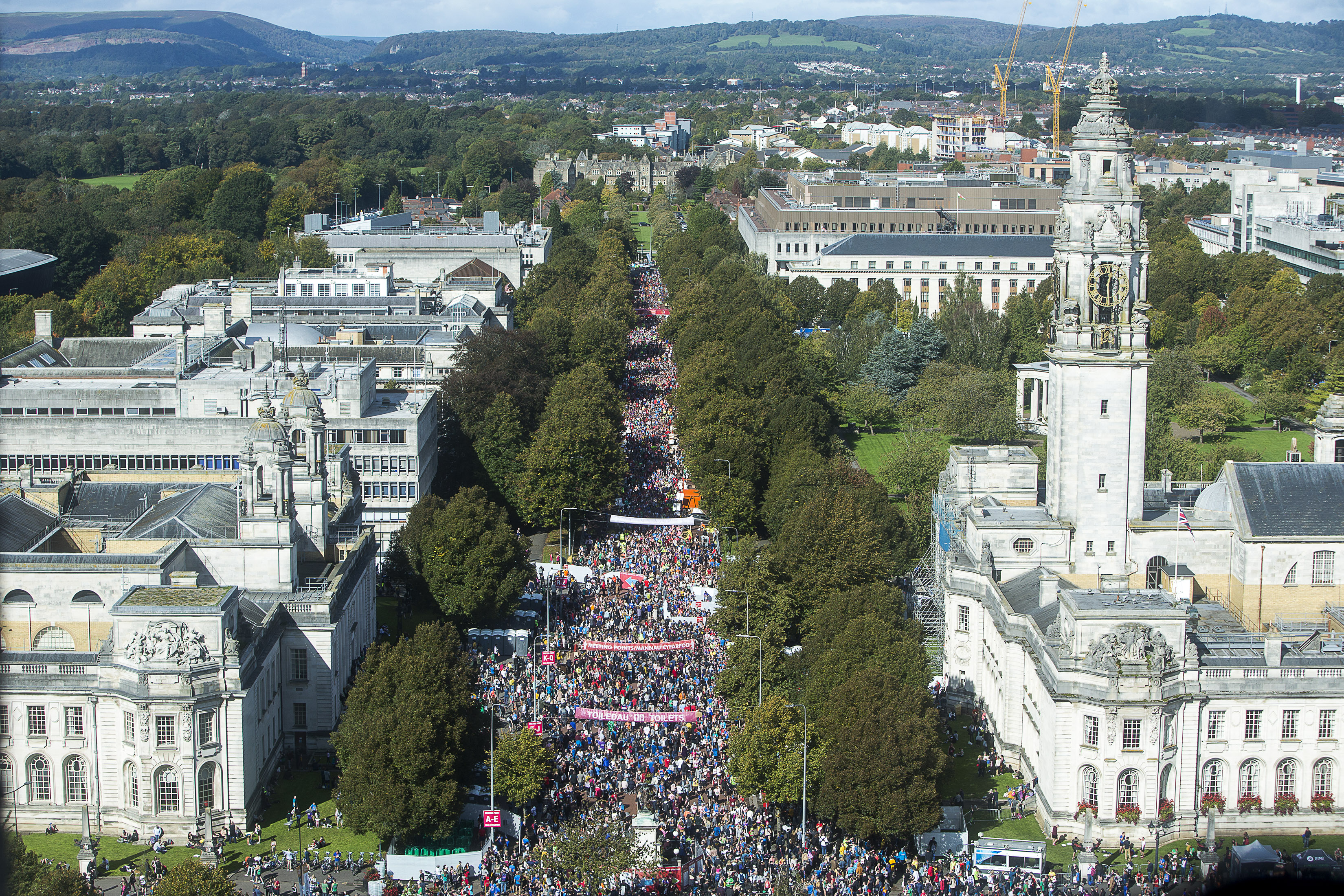 Mass of runners 